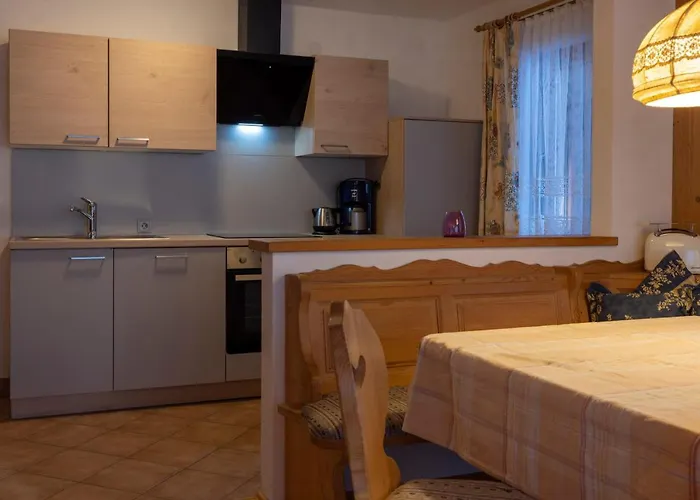 Gastehaus Strauss Seefeld in Tirol