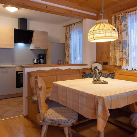 Gastehaus Strauss *